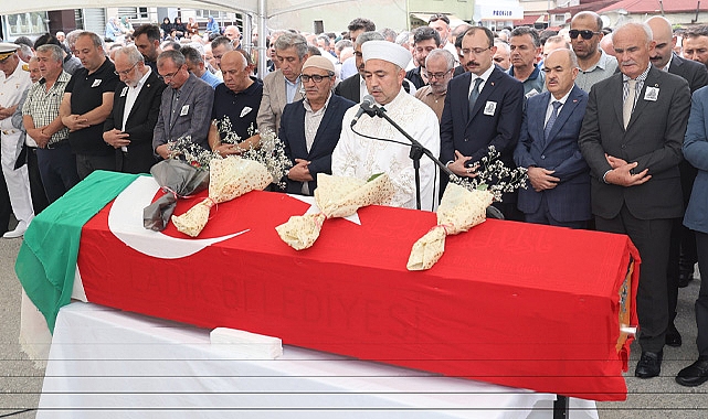 Samsun'da Ladik Belediye Başkanı Nurhan Yapıcı Özel'in Cenazesi Toprağa ...