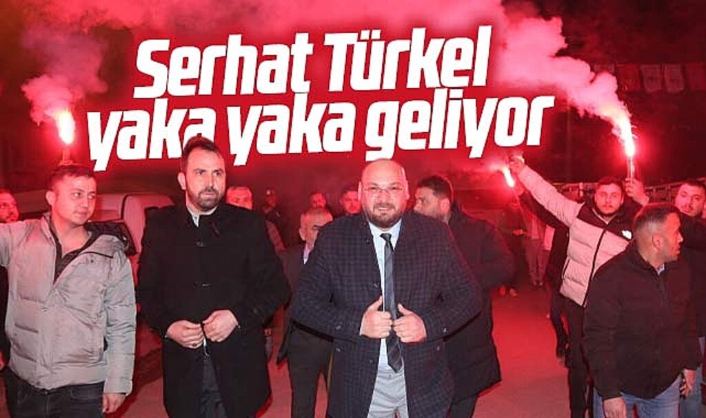 Samsun'da Atakum adayı Serhat Türkel Akalan mahallesinde meşalelerle karşılandı